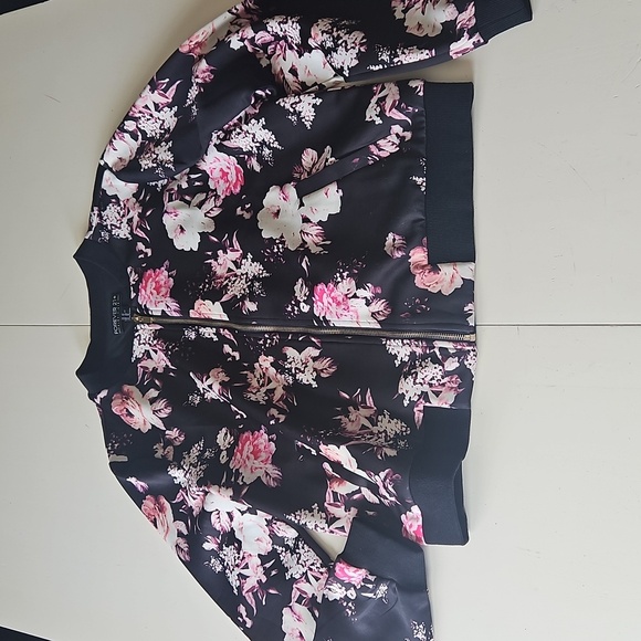NWOT Forever21 Plus Floral Bomber Jacket - Picture 10 of 10